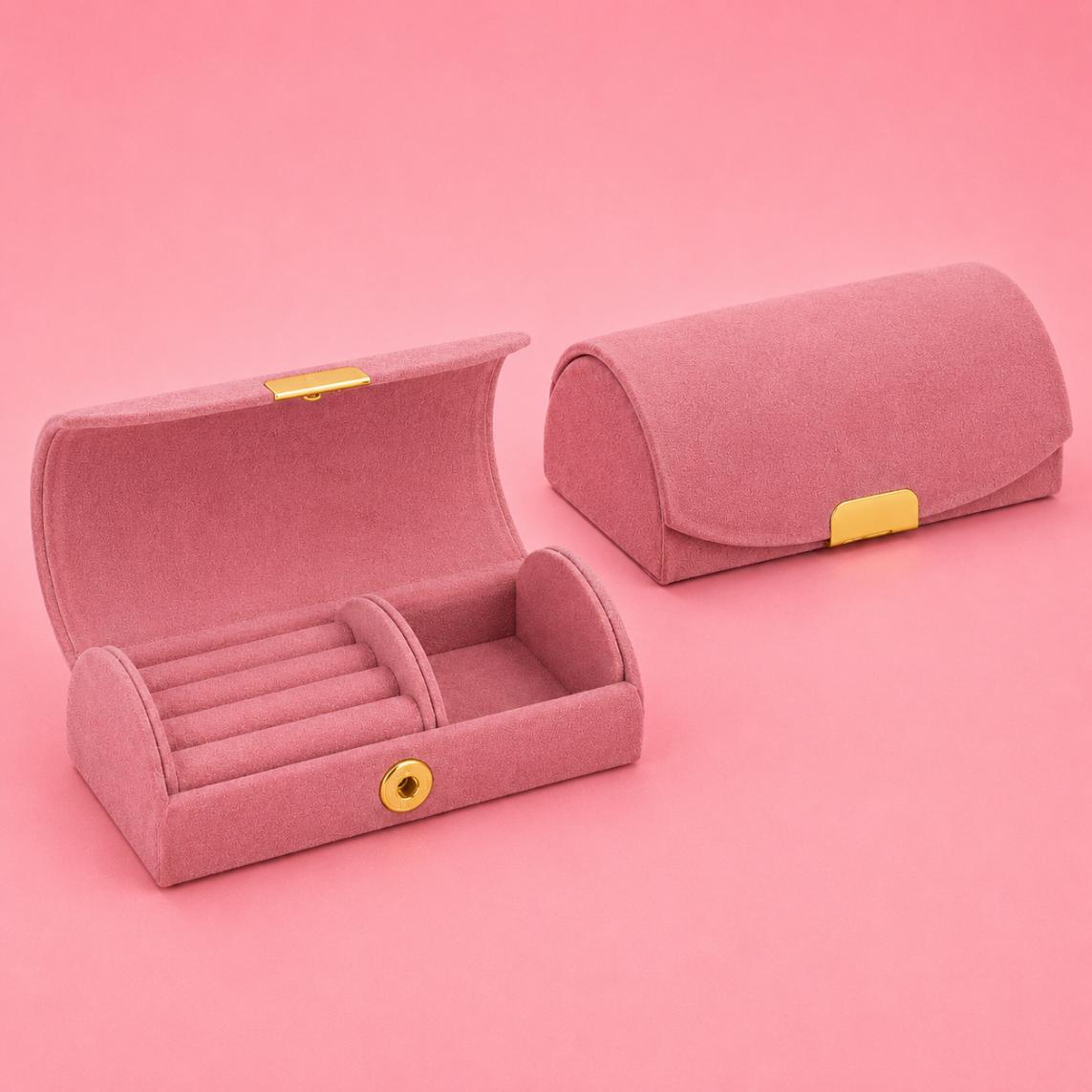 Arched Velvet Travel Jewelry Box