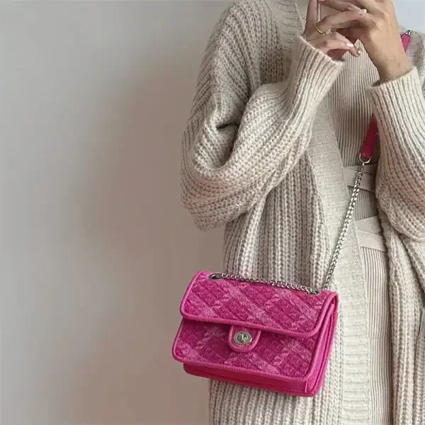 Rose Pink Plaid Ladies Shoulder Bag - Image 3